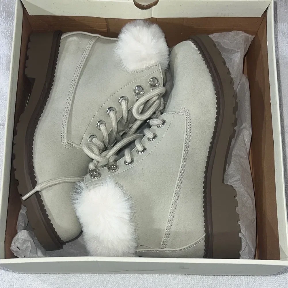 Esprit Cream and Brown Fur-Trimmed Boots